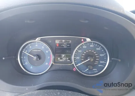 2017 Subaru Crosstrek 2.0I Premium z USA, uszkodzony, nr VIN JF2GPADC8H8253134